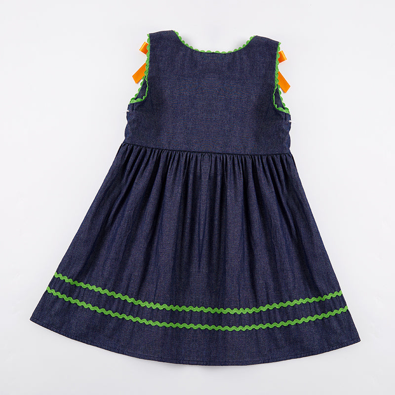 Girls Denim Carrot Embroidery Dress