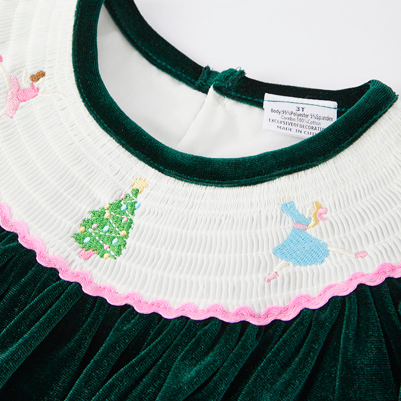 （In Stock E25-4-2）Girls Christmas Embroidery Green Velvet Smocked Dress