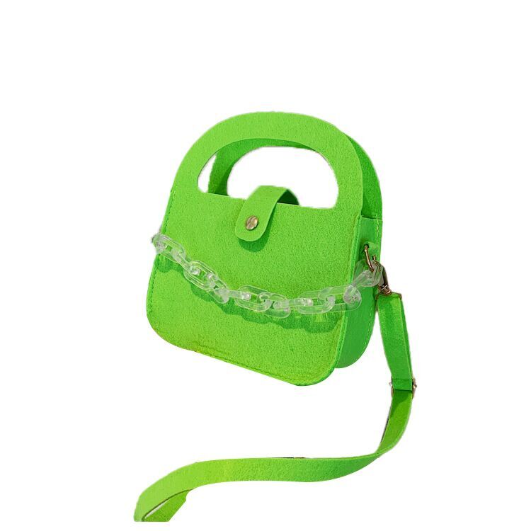 （Pre Order）Girls Chain Decor Saddle Bag