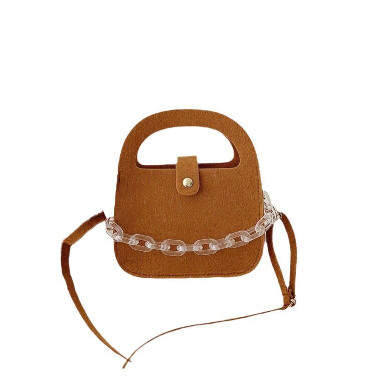 （Pre Order）Girls Chain Decor Saddle Bag